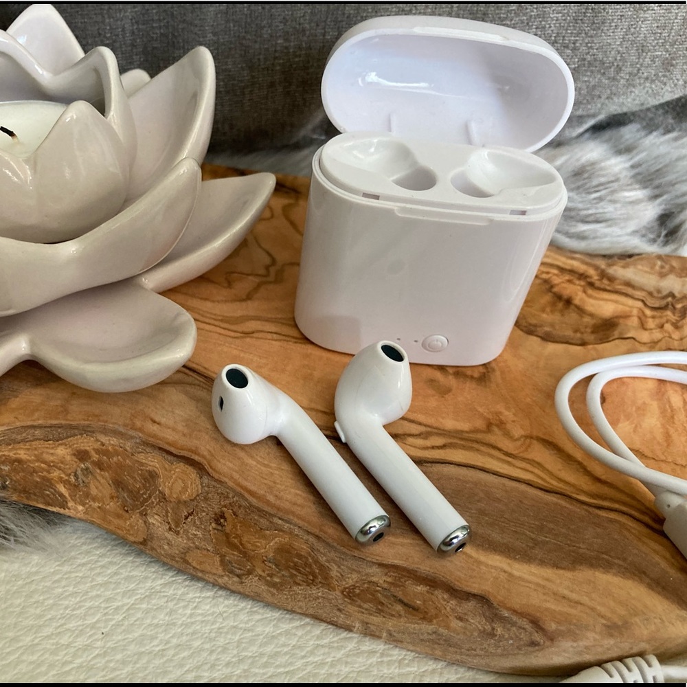 Wireless earbuds - Picture 9 of 11